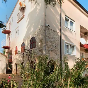 Mira 1804 Apartmán Medulin